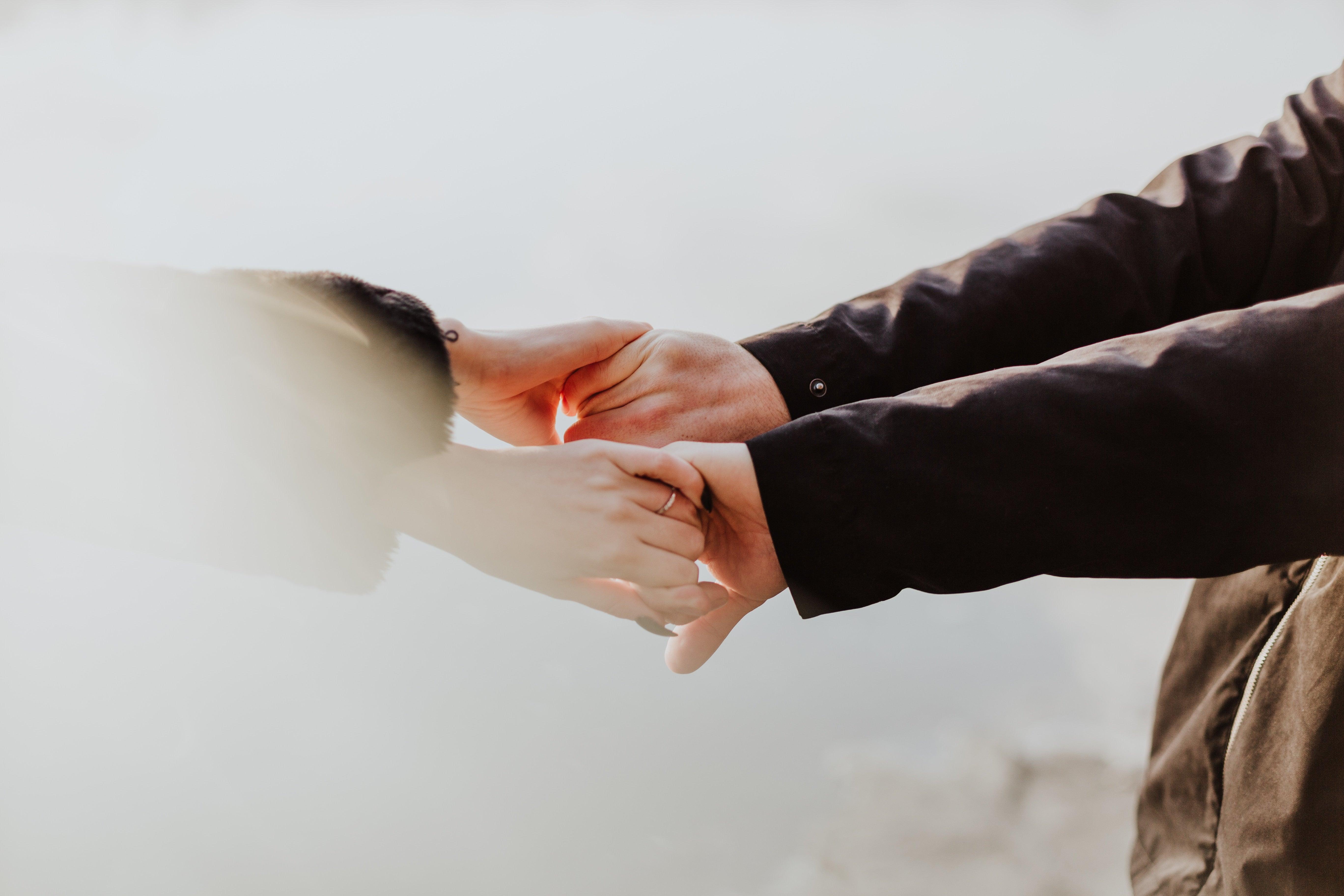 Relaxing Date Idea: Mindfulness Practices for Couples and the Art of At-Home Spa Experiences